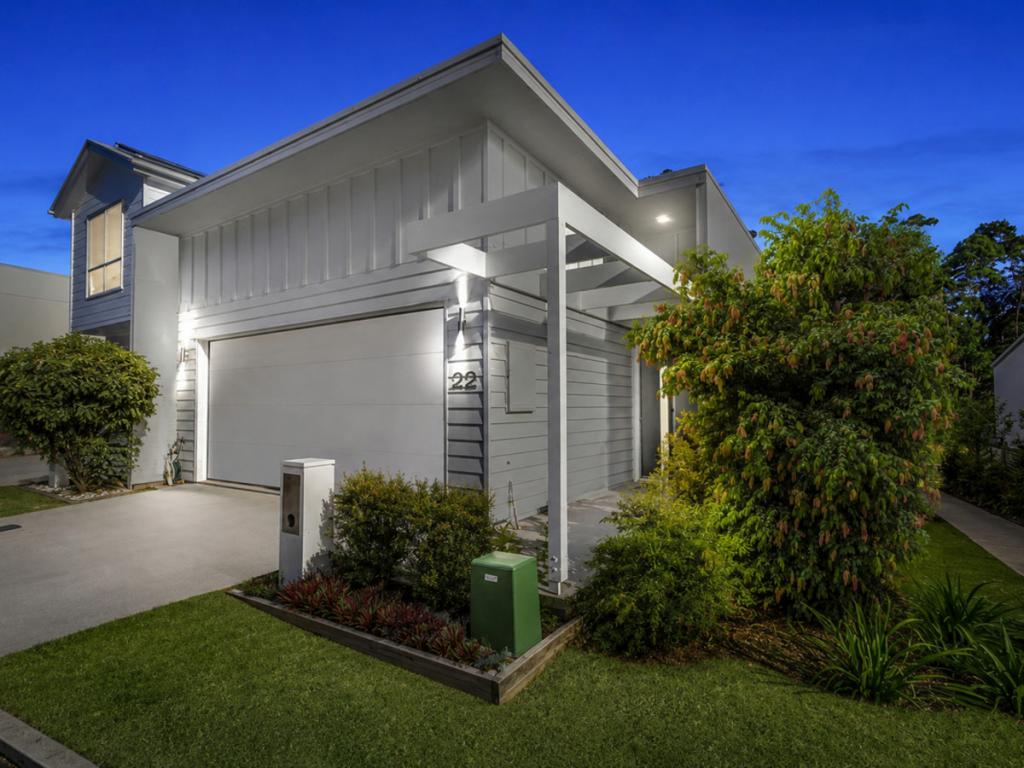 22 Palm Forest Cct, Forest Glen, QLD 4556