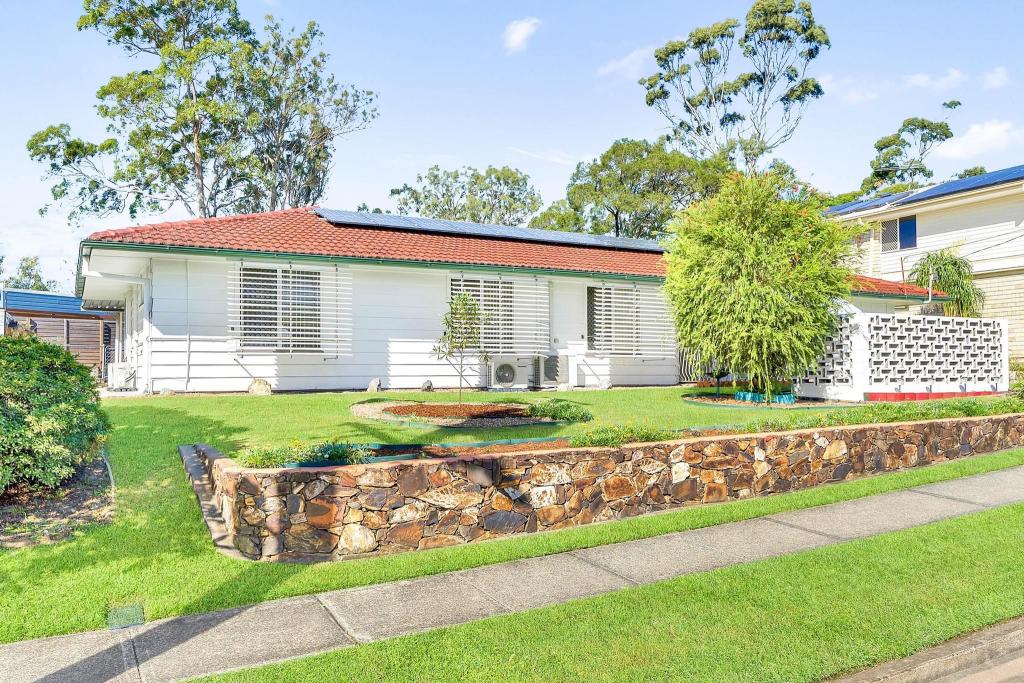 8 Coolong St, Mount Gravatt East, QLD 4122