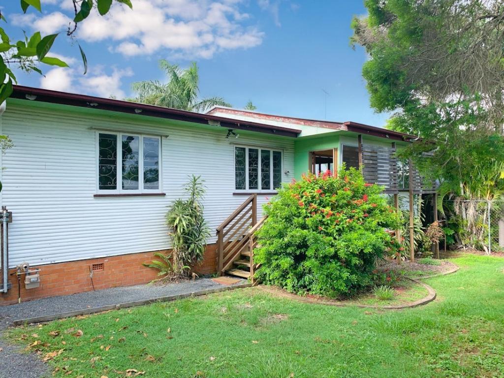 8 Edgar St, Eastern Heights, QLD 4305