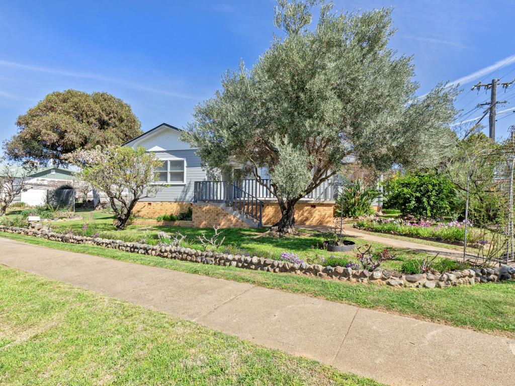 40 Kent St, South Tamworth, NSW 2340