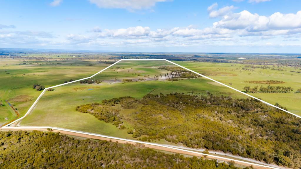 1081 Buller Rd, Waroona, WA 6215