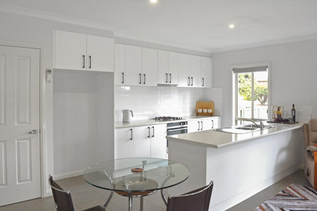 4C DALY ST, MARYBOROUGH, VIC 3465