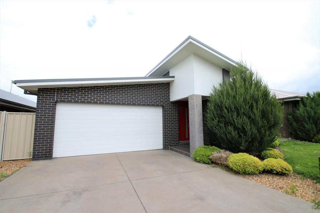 4 Pearl Ct, Orange, NSW 2800