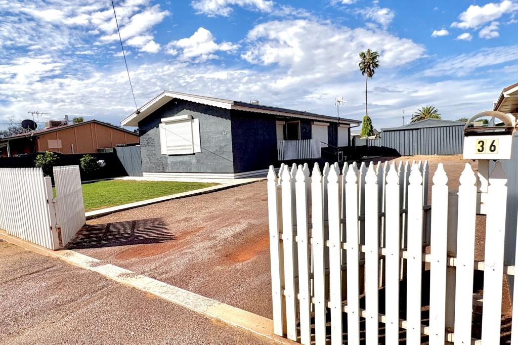 36 Lambeff St, Ceduna, SA 5690