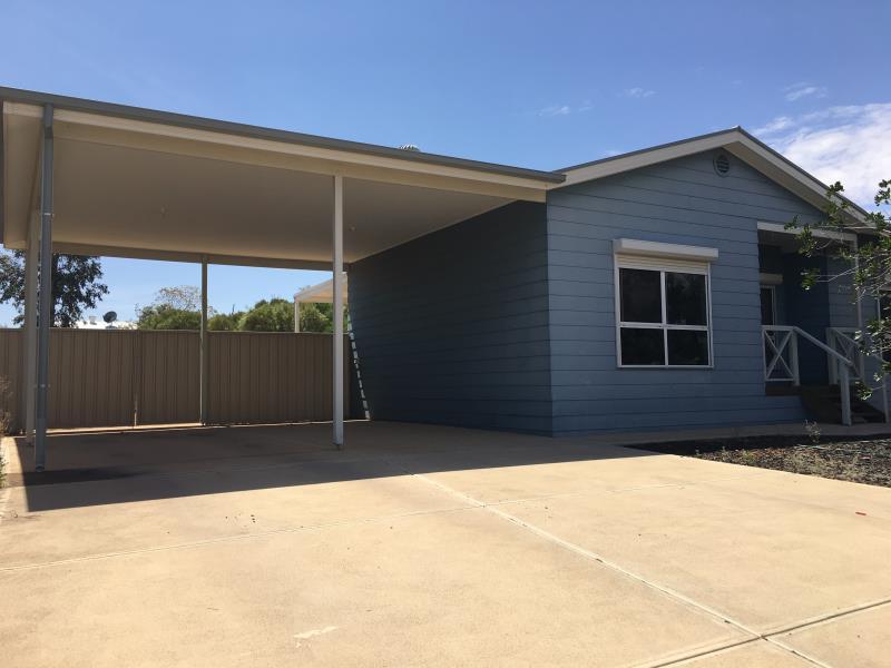 35 Callitris Cct, Roxby Downs, SA 5725
