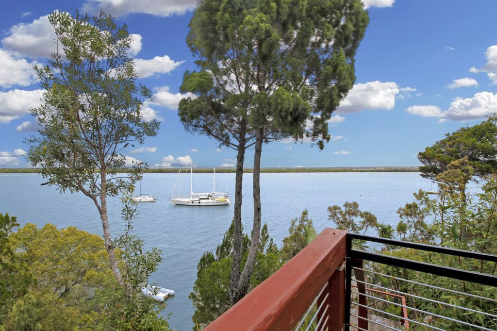118 Western Rd, Macleay Island, QLD 4184