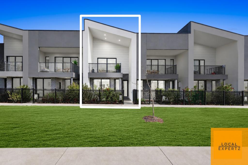 18 Antrim Walk, Strathtulloh, VIC 3338