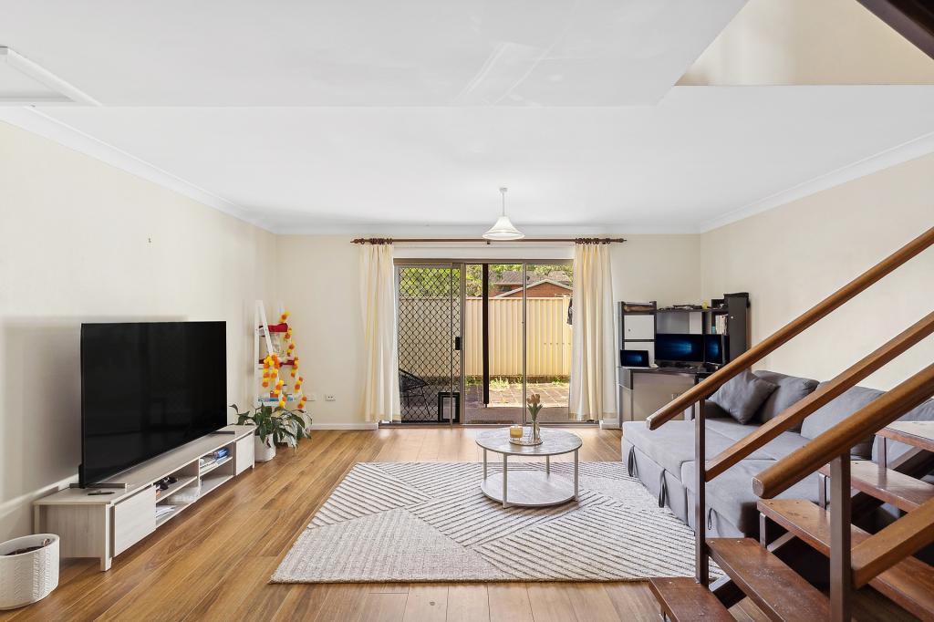 4/5 Hills St, Gosford, NSW 2250