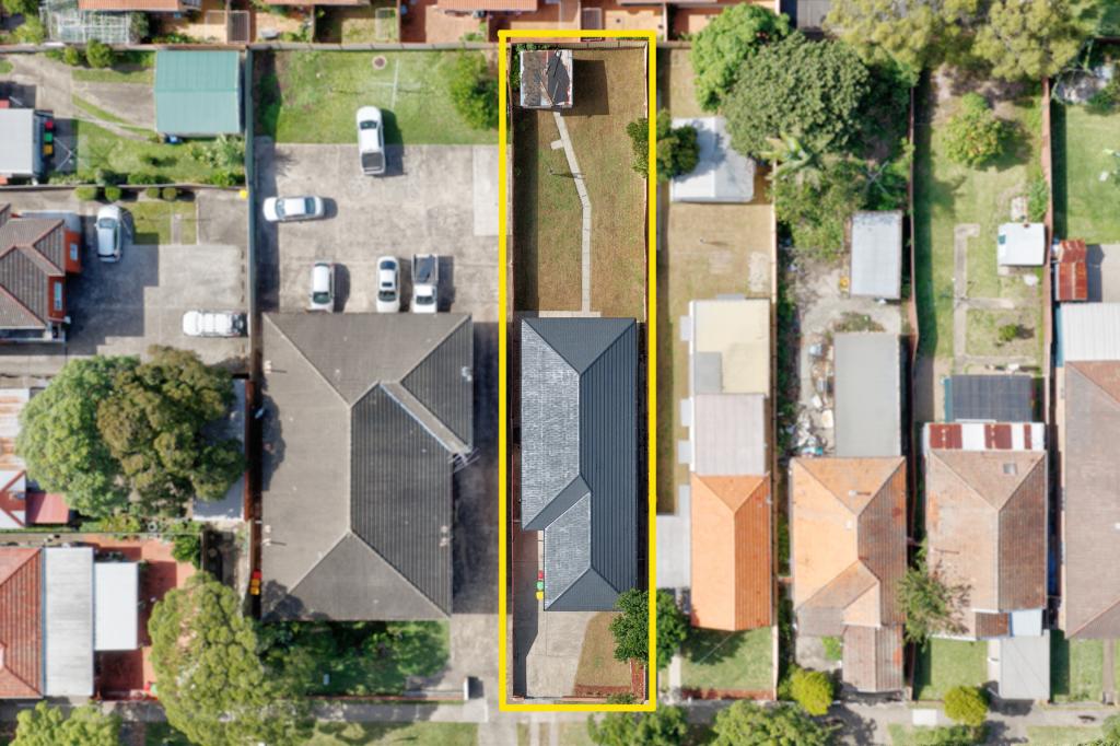 17 Fourth Ave, Campsie, NSW 2194