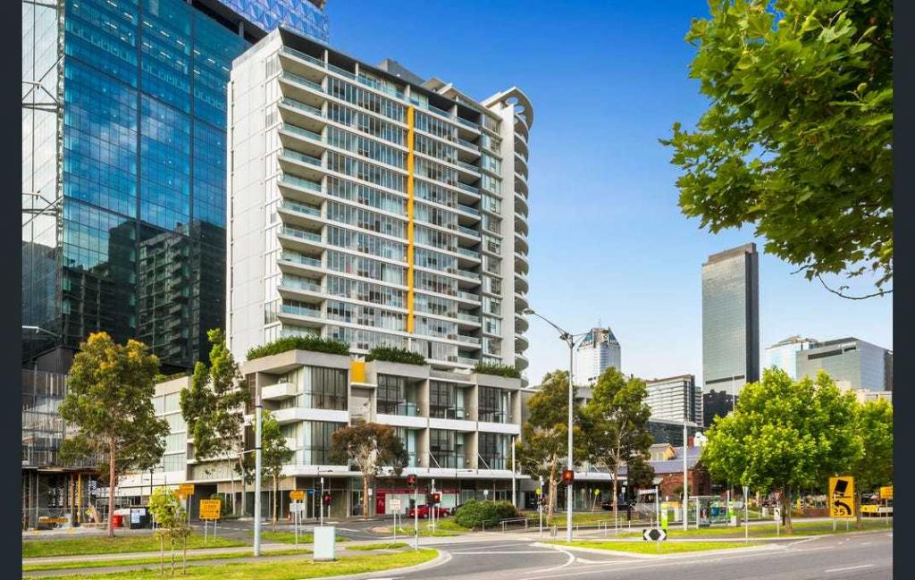 1002/8 Mccrae St, Docklands, VIC 3008