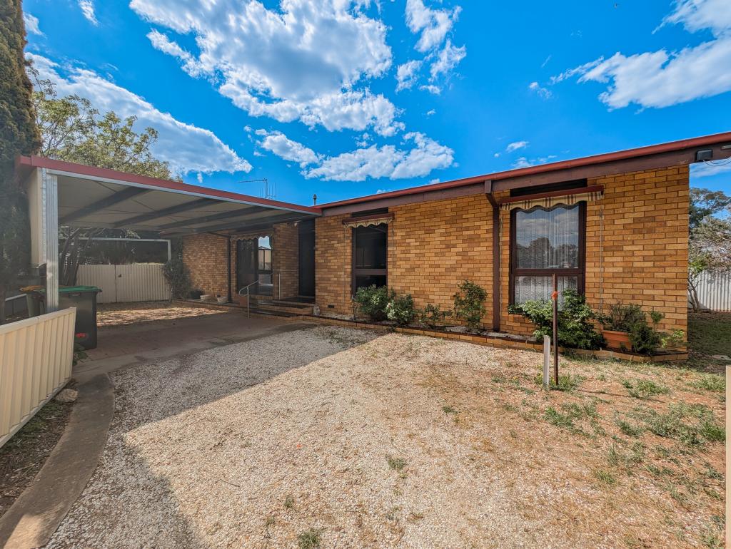 3A PYRAMID CRES, KERANG, VIC 3579