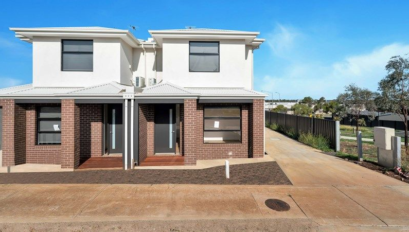 2/19 Tableland Rd, Tarneit, VIC 3029