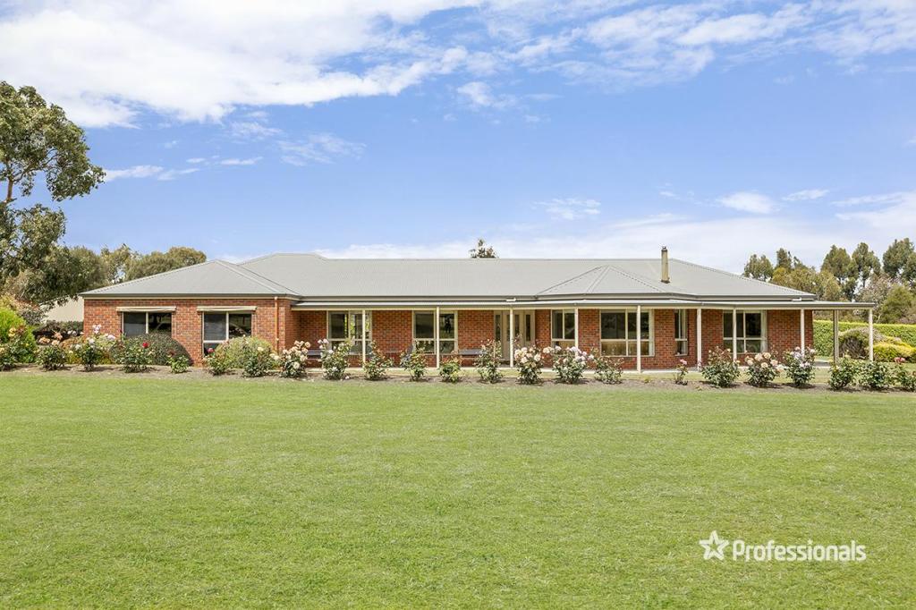 84 Hamilton-Chatsworth Rd, Hamilton, VIC 3300