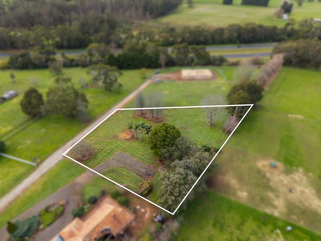 17a Pepperell Dr, Drouin, VIC 3818