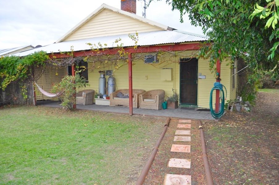 10 Coalfields Rd, Roelands, WA 6226