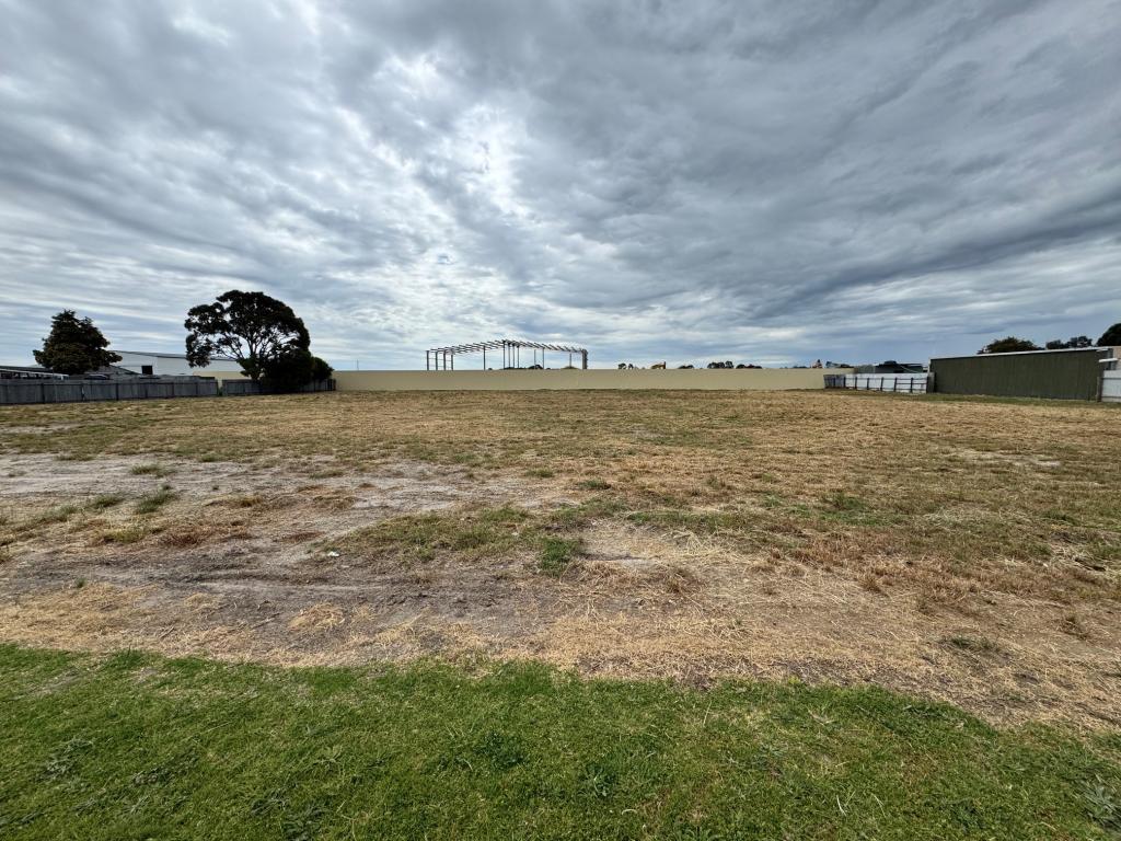5, 7 & 9 Kingston Ave E, Naracoorte, SA 5271