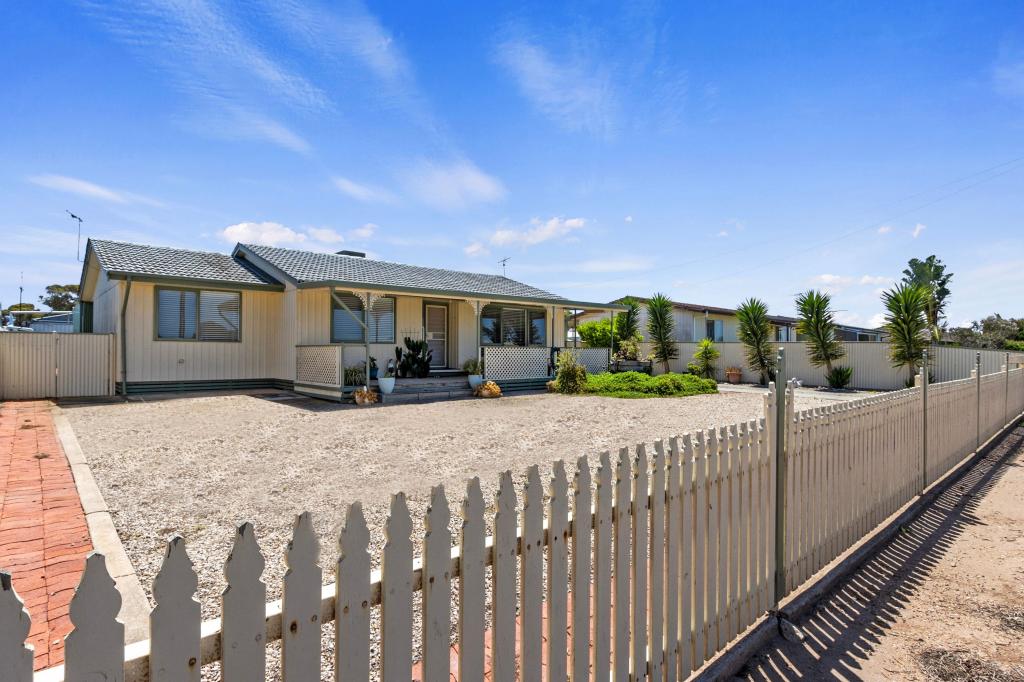 19 Bridge Rd, Ardrossan, SA 5571