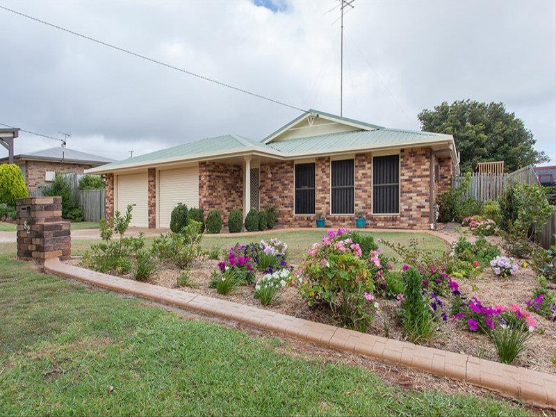 82 Wuth St, Darling Heights, QLD 4350