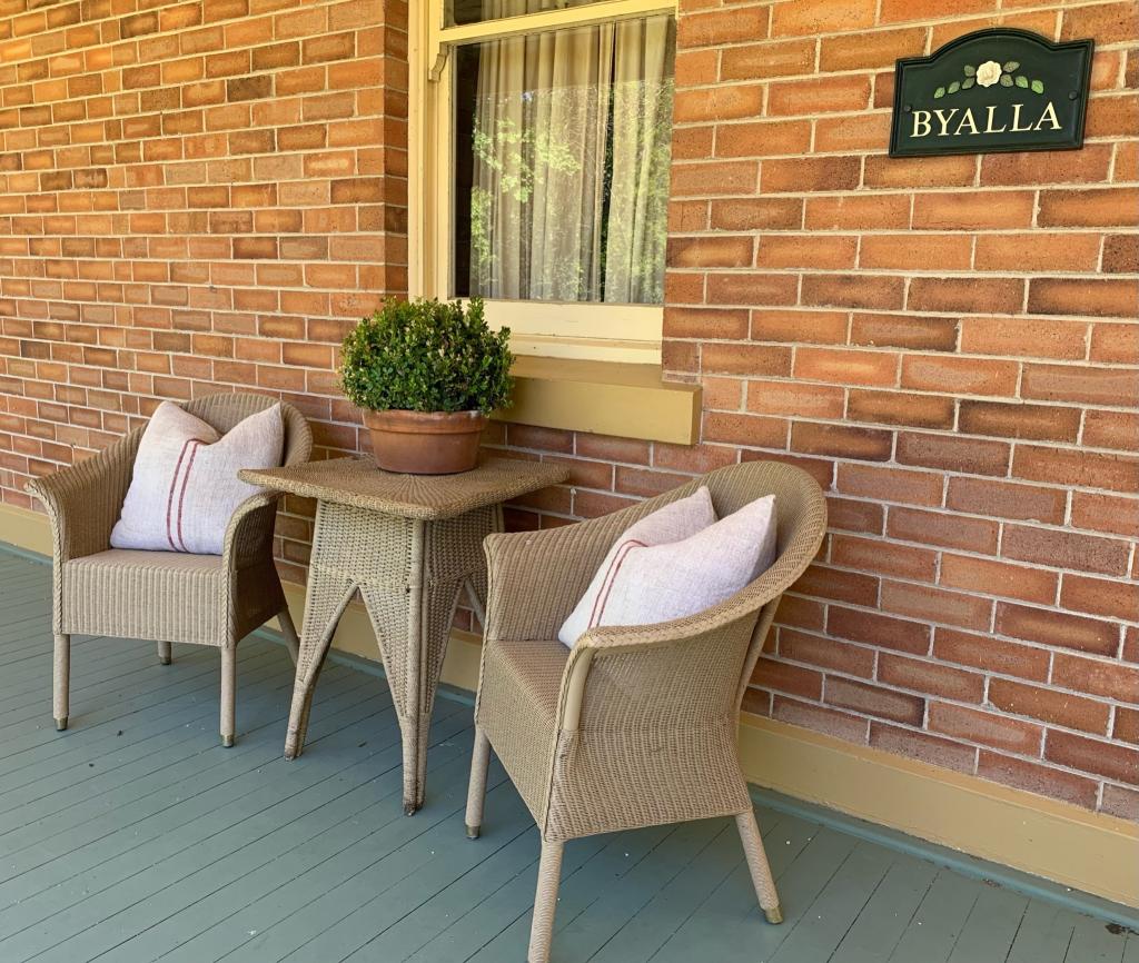 11 Mitchell Cres, Inverell, NSW 2360