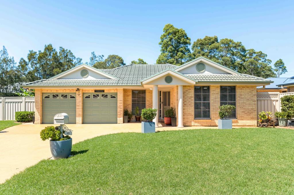 10 Burradoo Cres, Nowra, NSW 2541