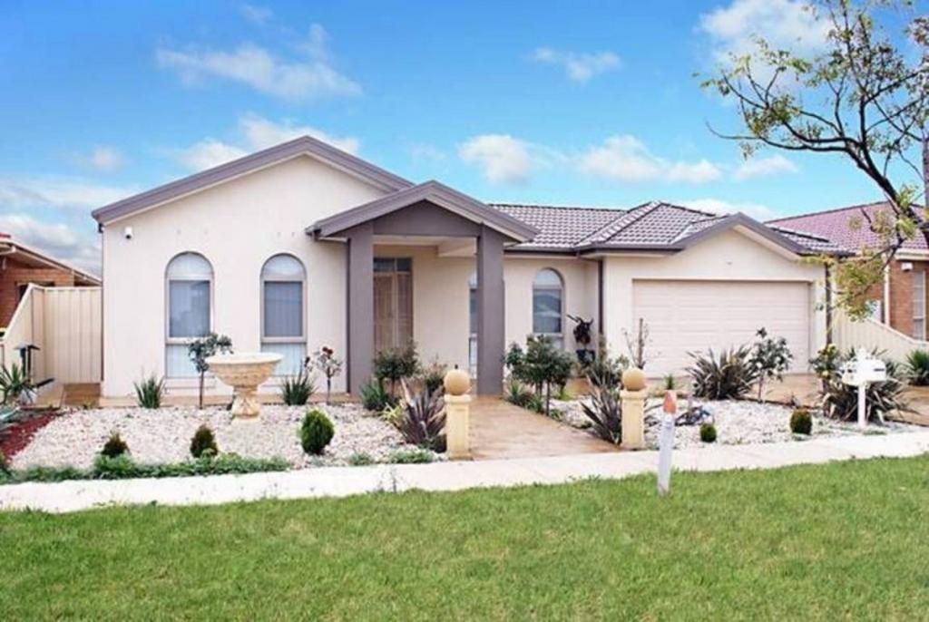 58 BARWON ST, TAYLORS HILL, VIC 3037