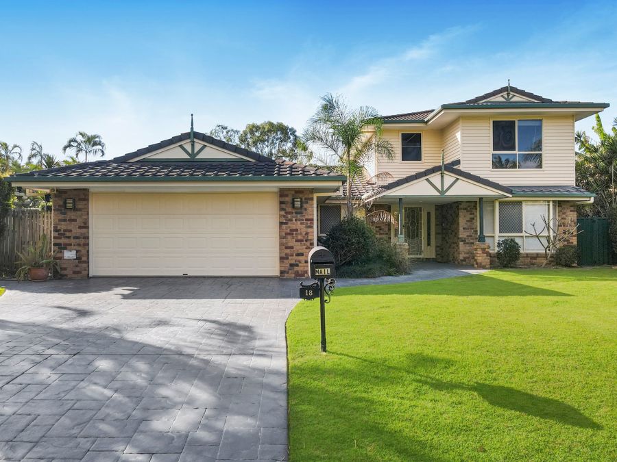 18 HOMEWOOD PL, CARINDALE, QLD 4152