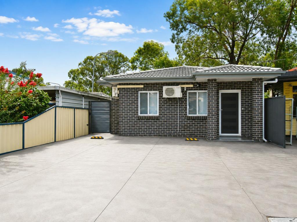 25A GRANT AVE, CABRAMATTA, NSW 2166