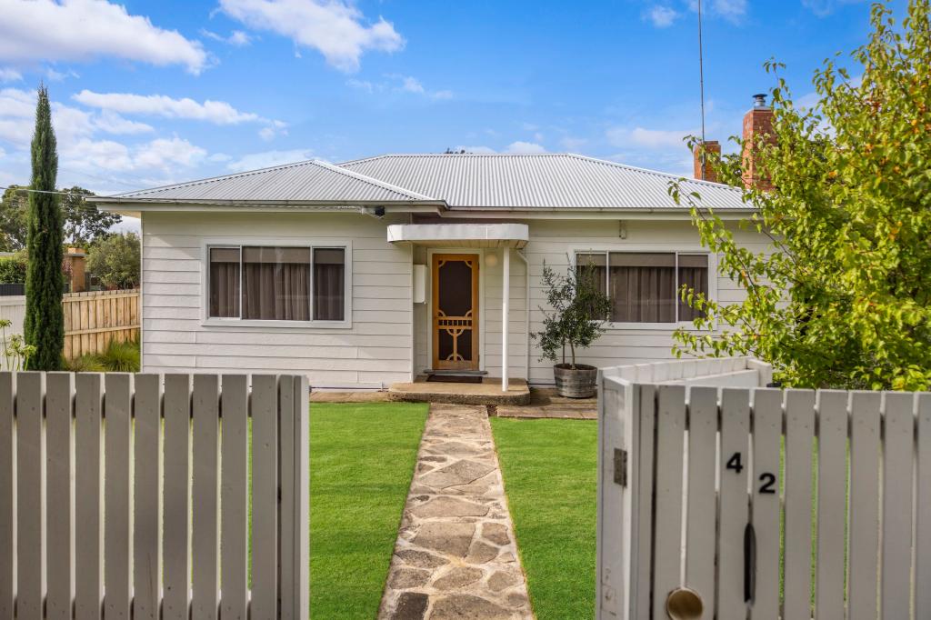 42 High St, Macarthur, VIC 3286