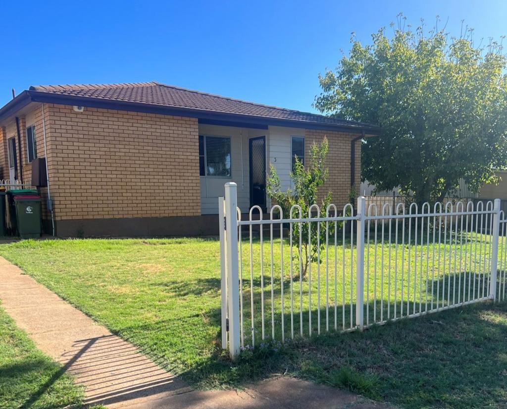 3 Pinnaroo Pl, Dubbo, NSW 2830