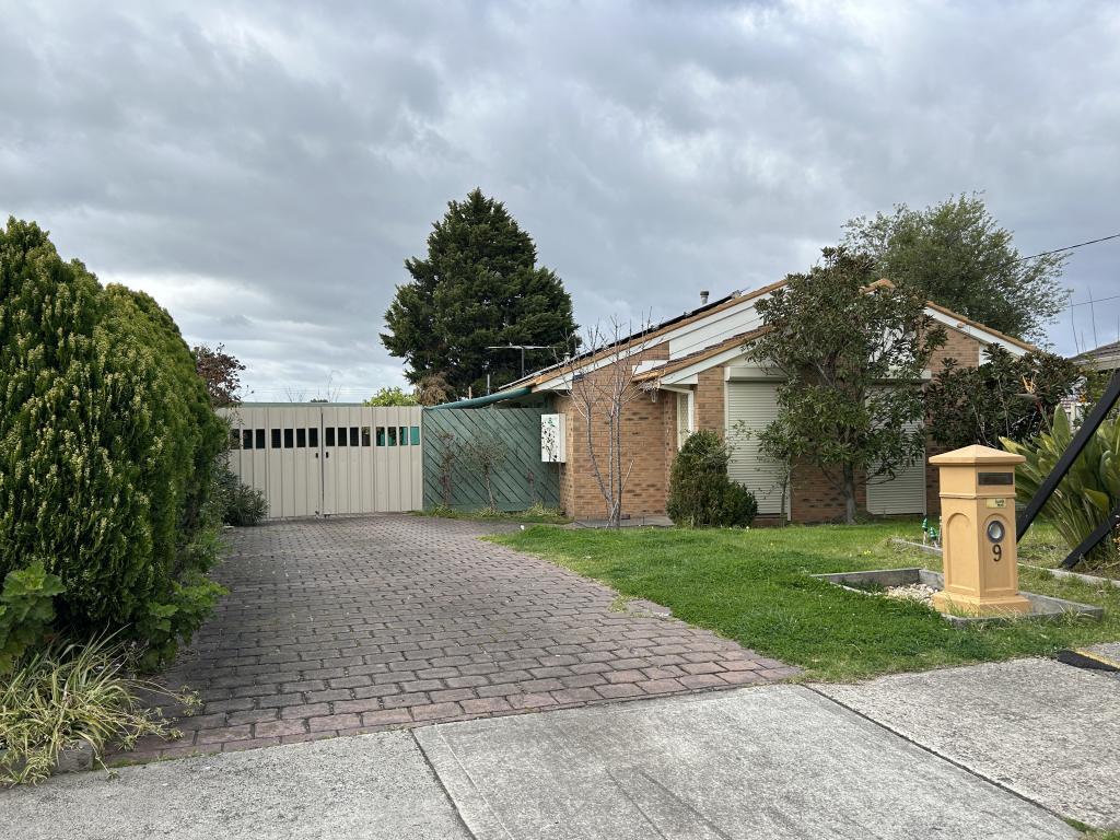 9 Clovelly Dr, Craigieburn, VIC 3064