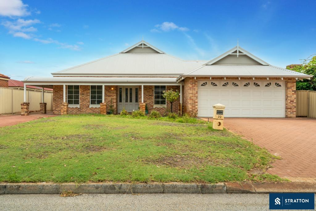 32 Chatsworth Gte, Canning Vale, WA 6155