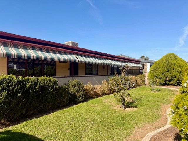 354 HONOUR AVE, COROWA, NSW 2646