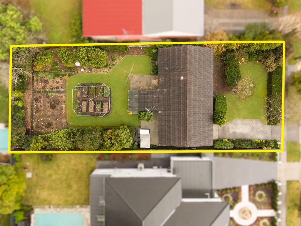 143 WARRIMOO AVE, ST IVES, NSW 2075