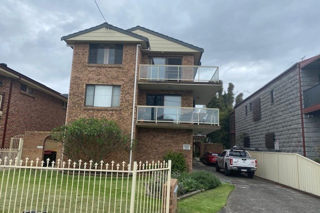 4/10 The Esplanade, Thirroul, NSW 2515