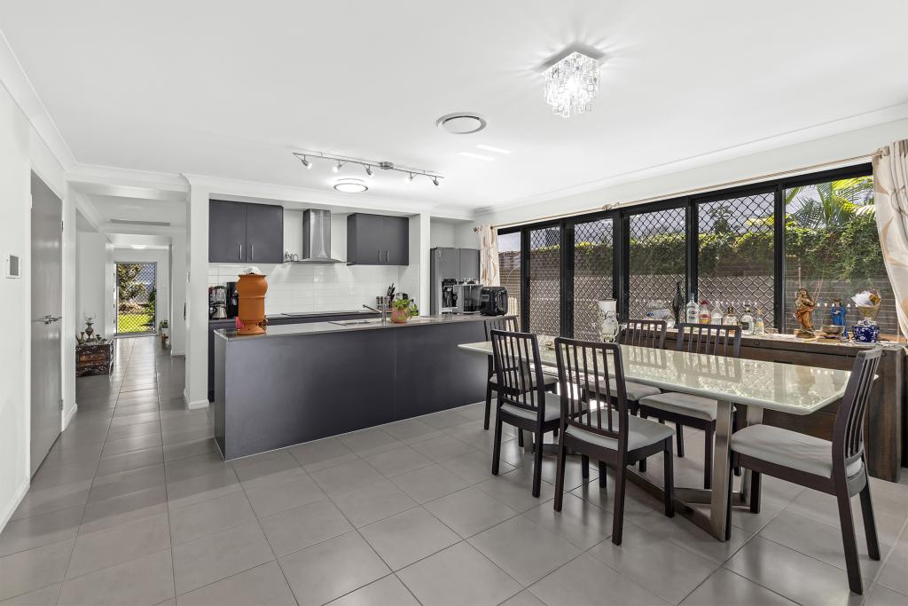 223 Ridley Rd, Bridgeman Downs, QLD 4035