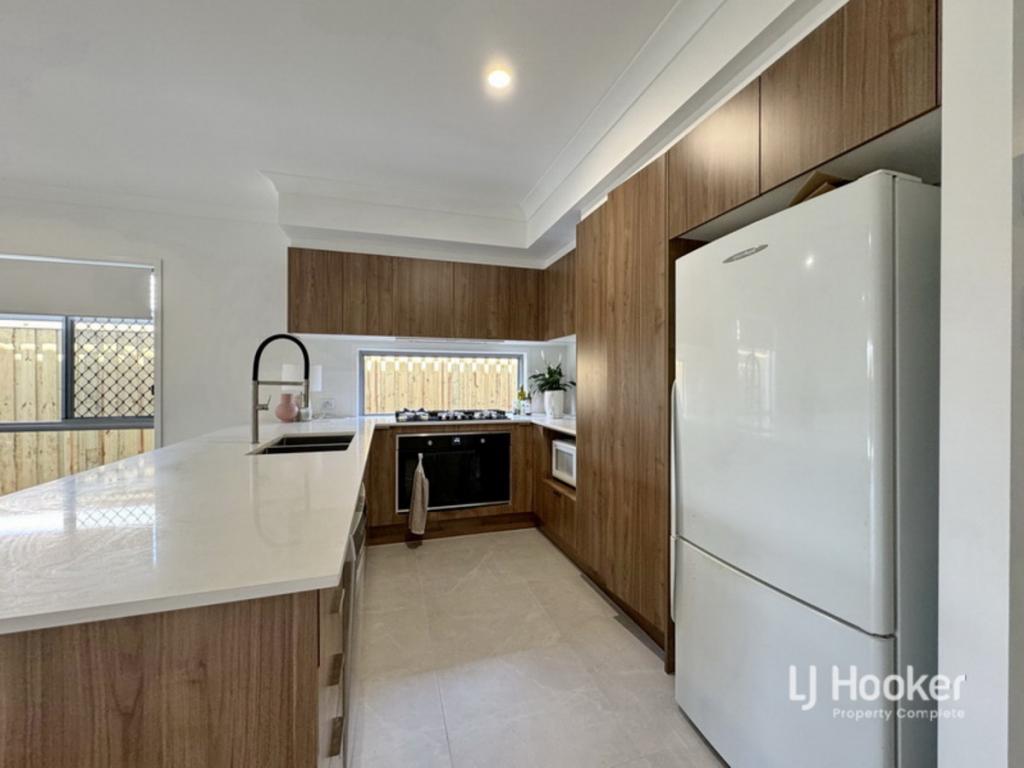 15 Flinders Dr, Yarrabilba, QLD 4207