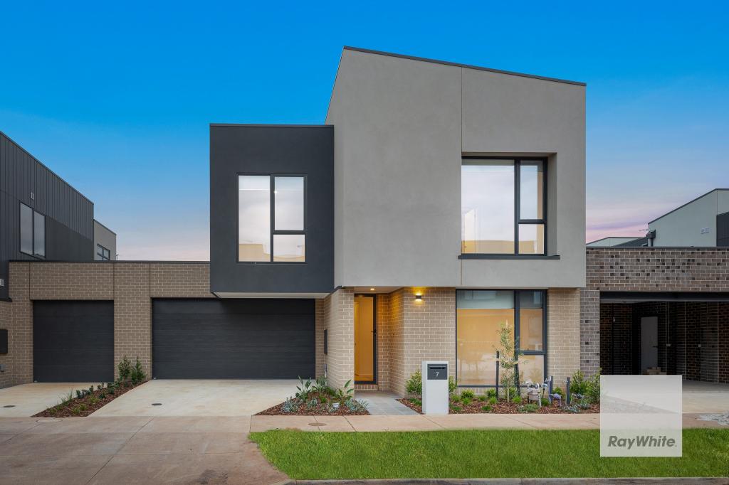 7 Fascination Cct, Aintree, VIC 3336