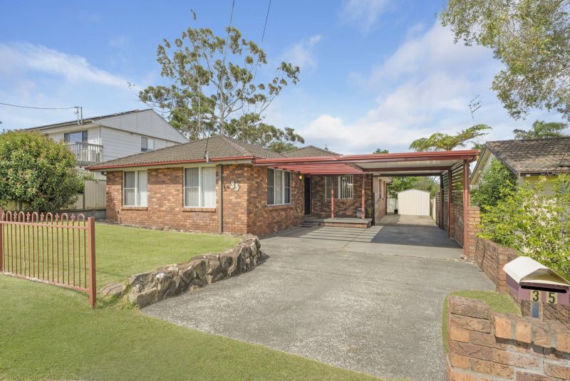 35 Mccrea Bvd, San Remo, NSW 2262