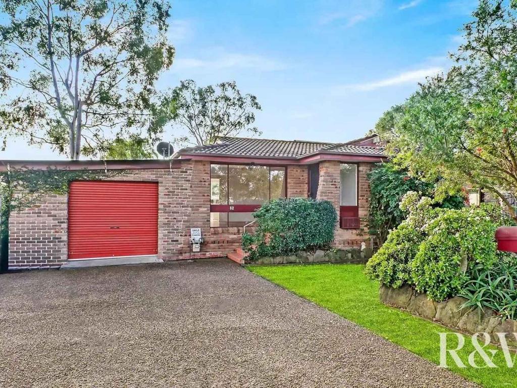 52 Eloura St, Dharruk, NSW 2770