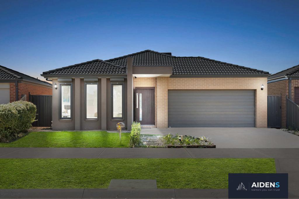 12 Mapleton Bvd, Melton South, VIC 3338