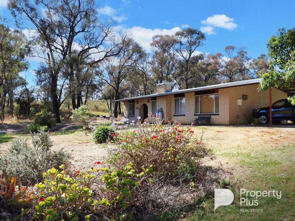 15 Adelaide Gully Rd, Golden Gully, VIC 3555