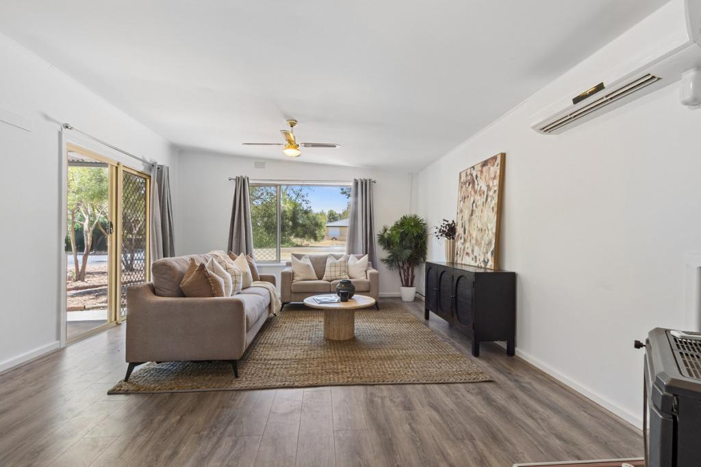 11 Parkers Rd, Gawler Belt, SA 5118