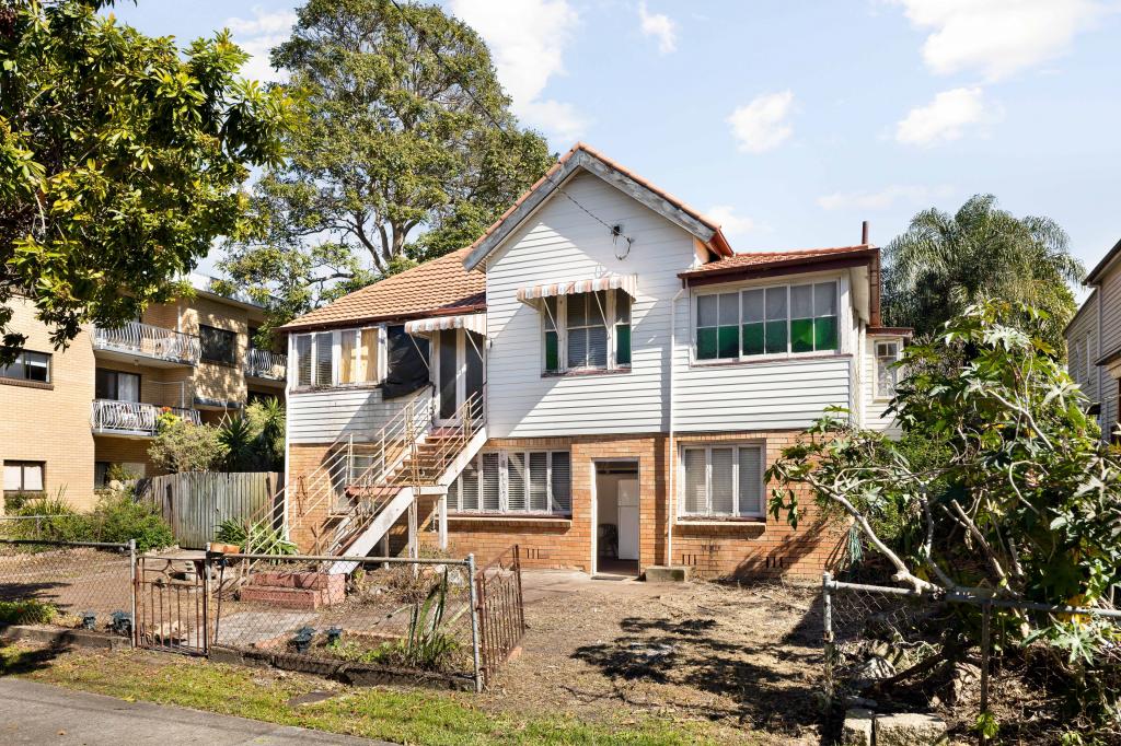 14 Brown St, Windsor, QLD 4030