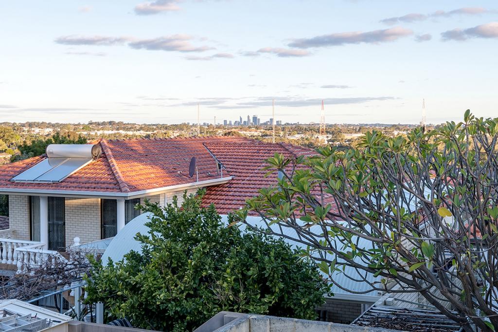 68 Glenorchy Cres, Hamersley, WA 6022
