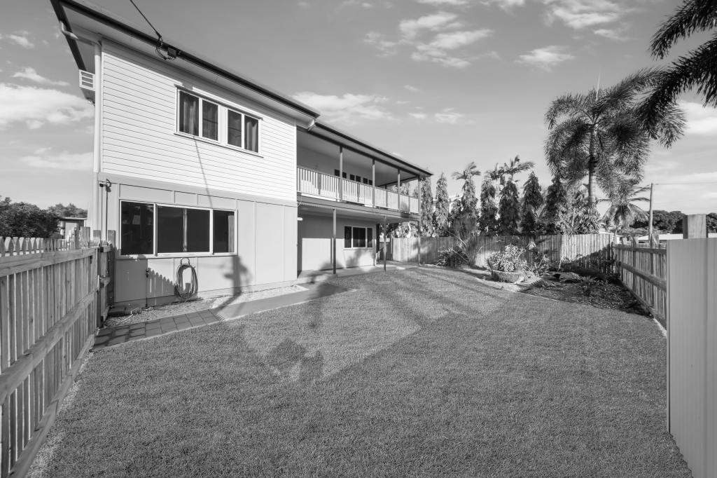 3/8 SECOND AVE, RAILWAY ESTATE, QLD 4810