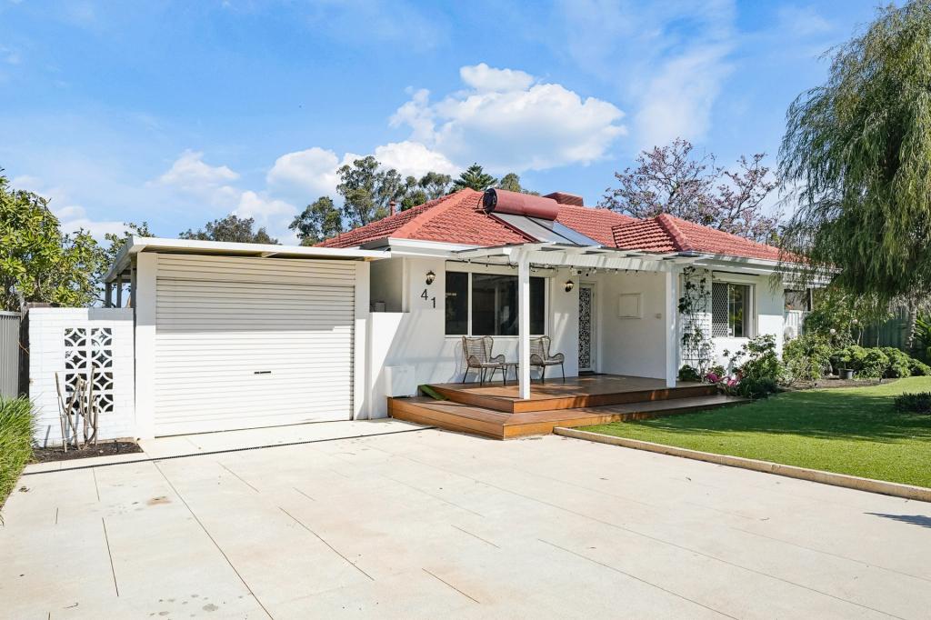 41 Waverley Rd, Coolbellup, WA 6163