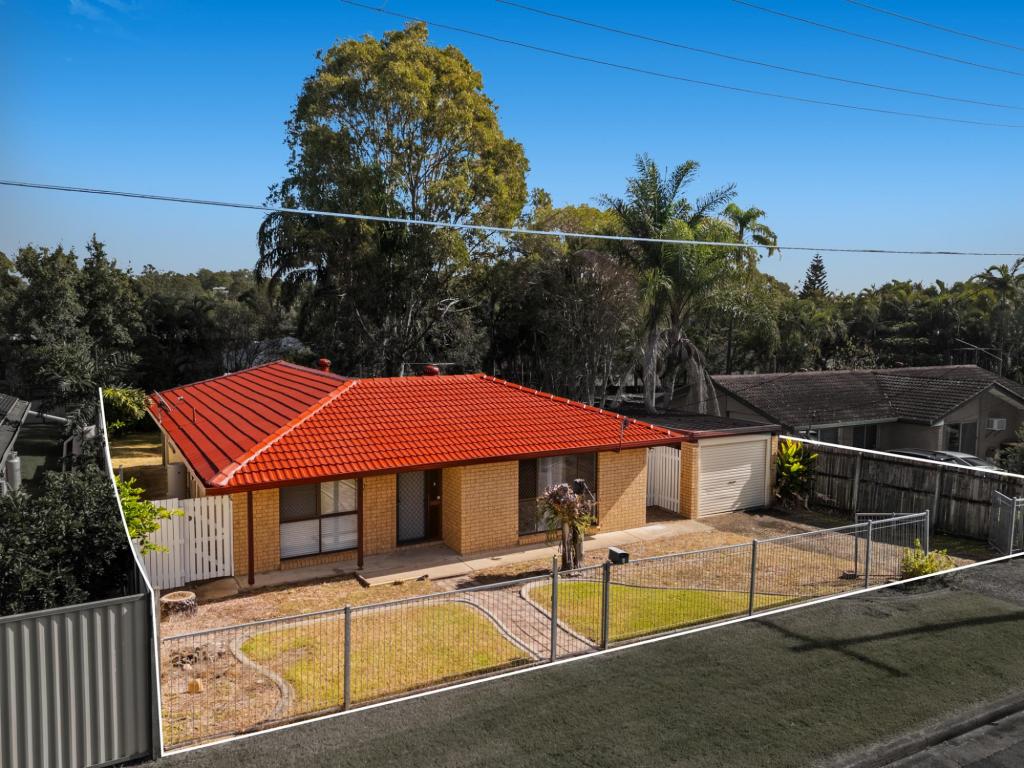 4 MEADOW CRES, BEENLEIGH, QLD 4207