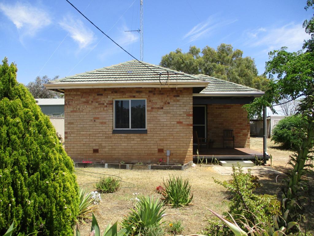 21 Spear St, Cunderdin, WA 6407