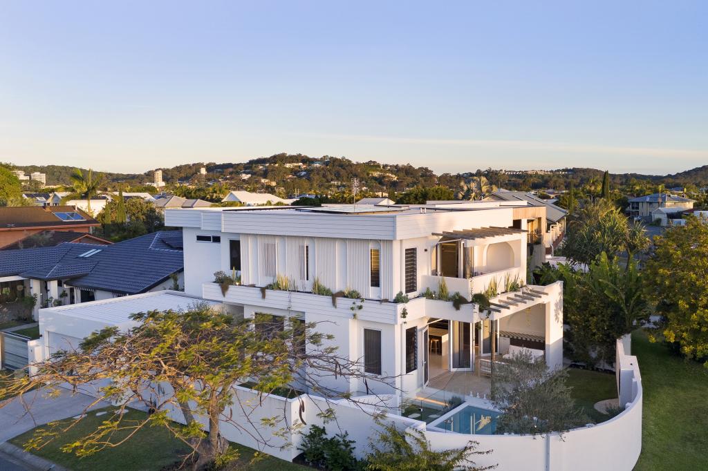 24 Bittern Ave, Burleigh Waters, QLD 4220