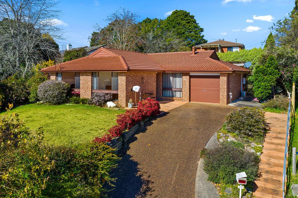 22 Paul Cres, Moss Vale, NSW 2577